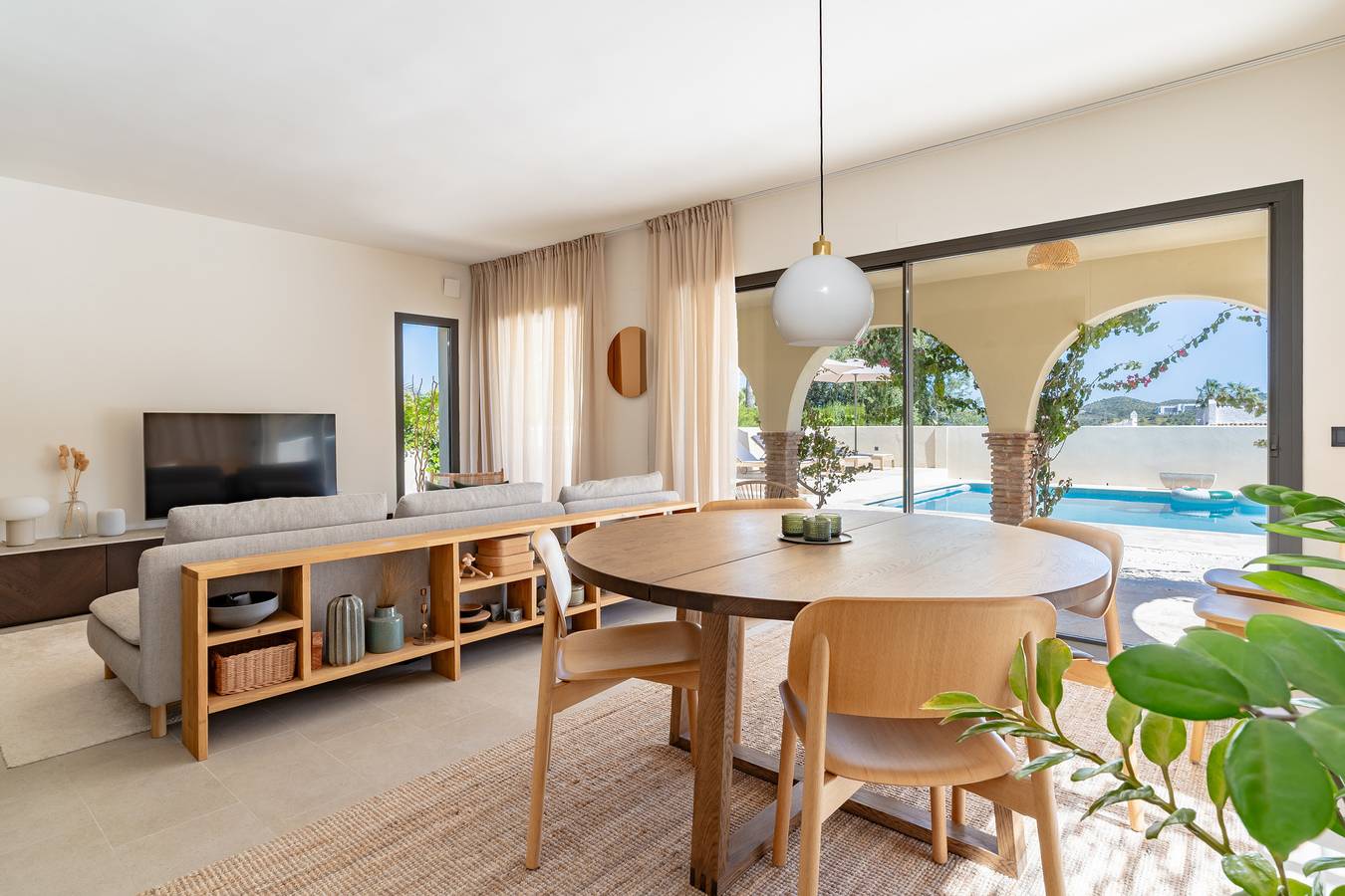 Casa Isola - Gezellige, onlangs gerenoveerde villa met zwembad in Mijas Costa, Mijas