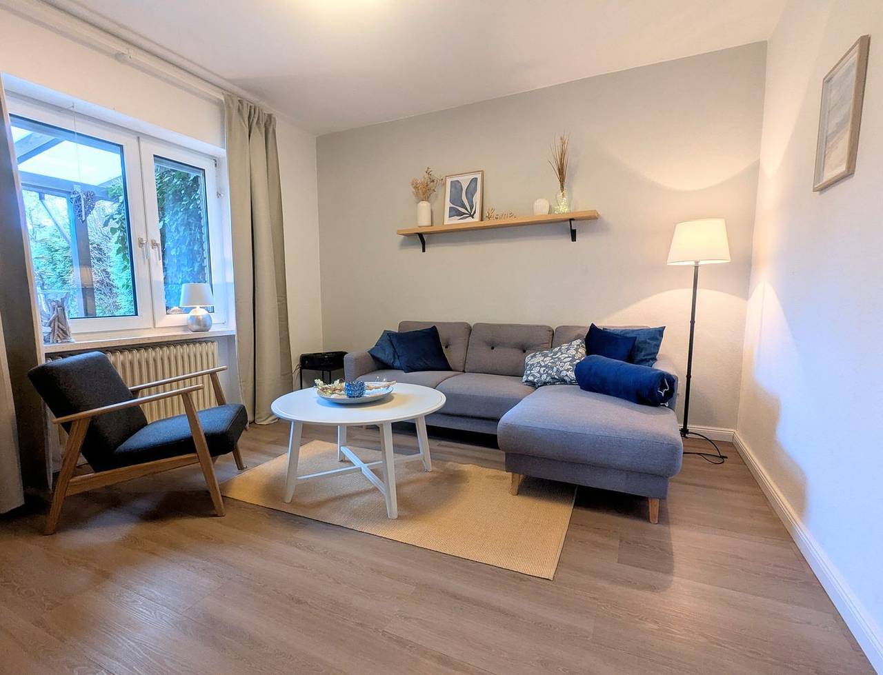 Apartamento entero, Komfortable Ferienwohnung Deichglück mit Terrasse, Garten und Strandnähe in Strand Norddeich, Norddeich