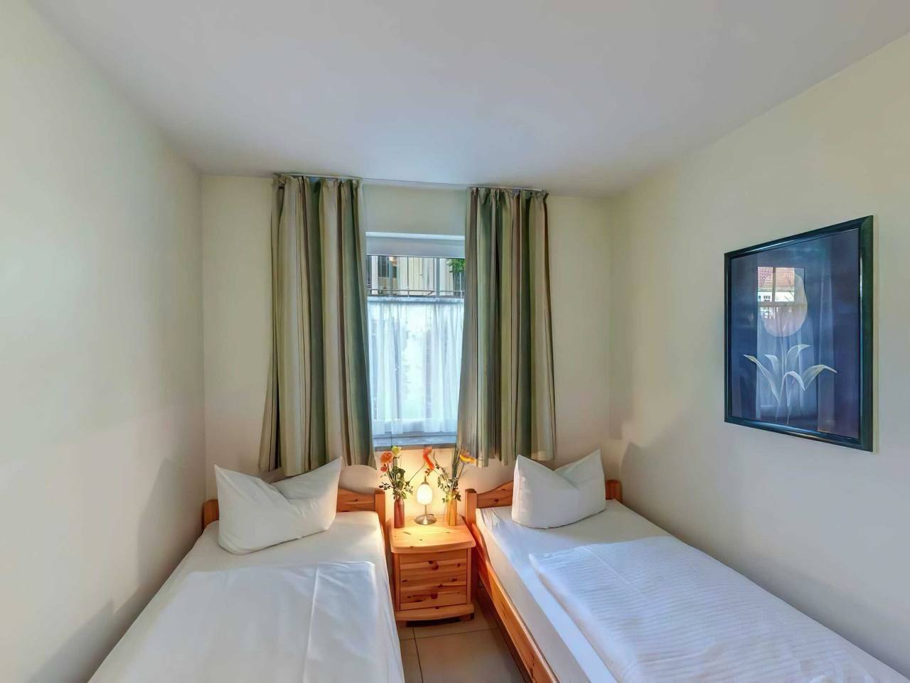 Ganze Ferienwohnung, Villa zur Sonneninsel, App. 01 - Villa zur Sonneninsel, App. 01 in Drei Kaiserbäder, Heringsdorf