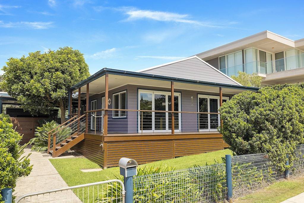 Fingal Bay Beach House - Water Views and Seconds From the Beach in Fingal Bay, Hunter Valley