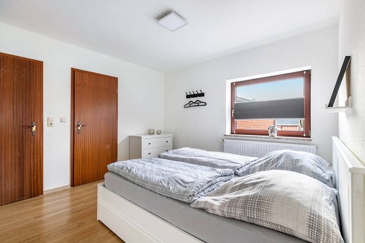Ganze Wohnung, Apartment „Small Holiday 5 Monteurs“ mit Gemeinschaftsgarten und Wlan in Weddingstedt, Heide und Umgebung