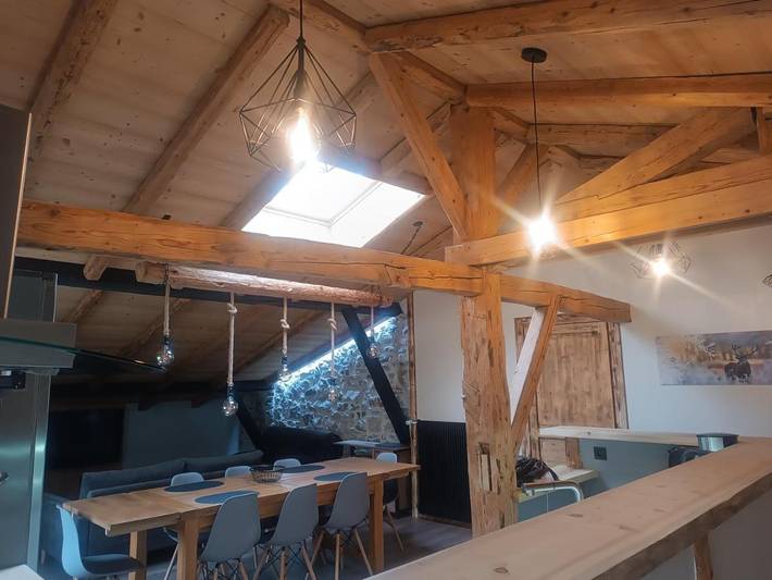 Location de vacances pour 6 personnes, avec Jacuzzi et Jardin ainsi que Sauna et Vue à Septmoncel