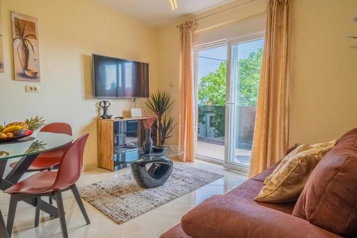 Zentrumsnahes Ferienhaus mit Privatparkplatz, Eintrittskarten für Bootsausflug und Aquarium in Novi Vinodolski, Primorje-Gorski Kotar