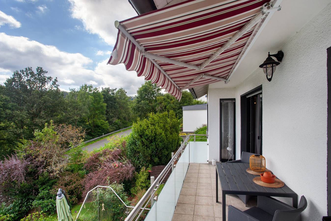 Ganze Wohnung, Ferienwohnung 'Lux' mit privatem Garten, Balkon und Wlan in Plettenberg, Märkischer Kreis