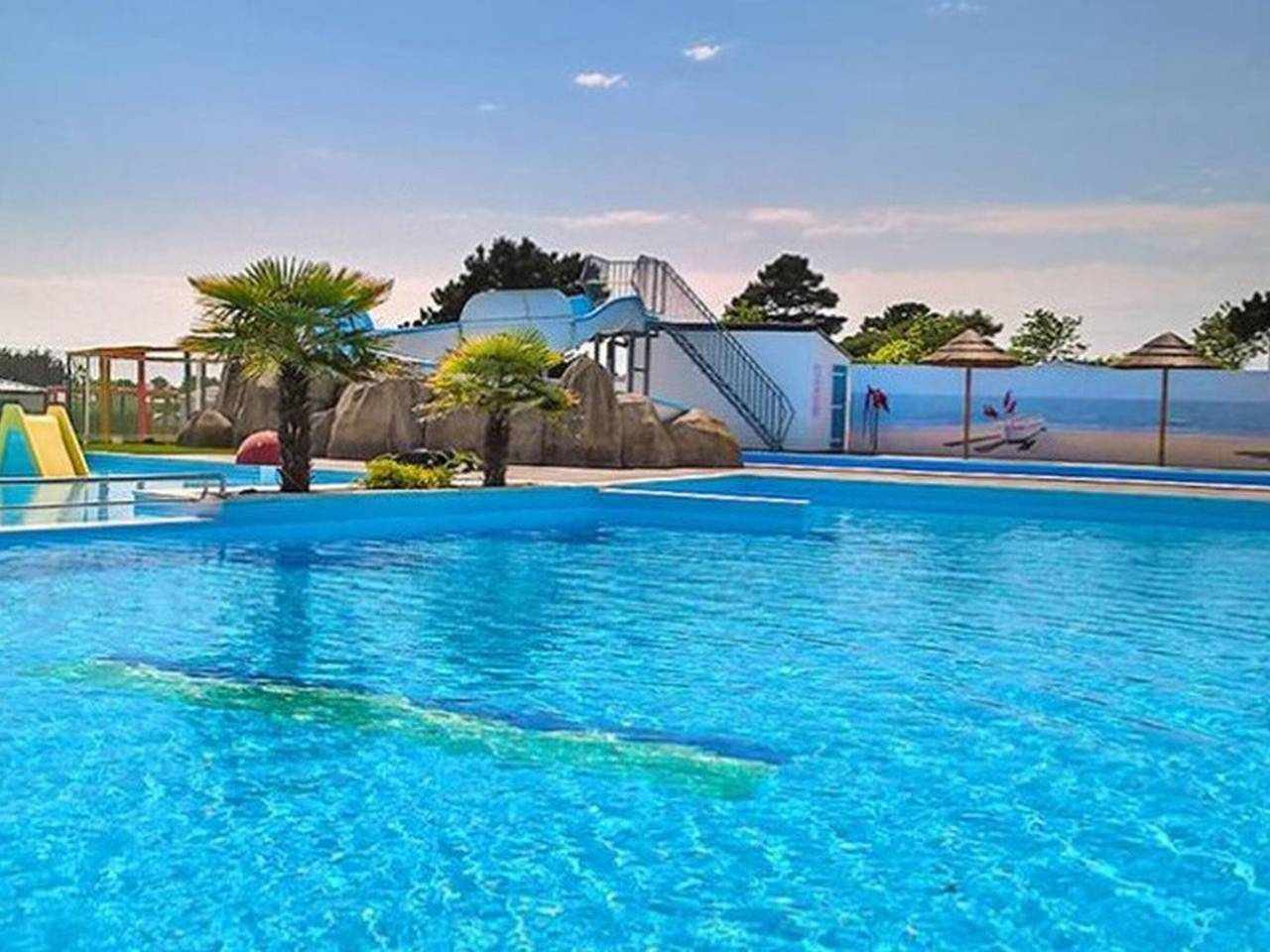 Cómodo mobil-home con terraza en Brem in Brem-sur-Mer, Valle del Loira