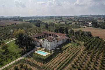 Chambre d’hôte pour 3 personnes, avec piscine et jardin à Casale Monferrato
