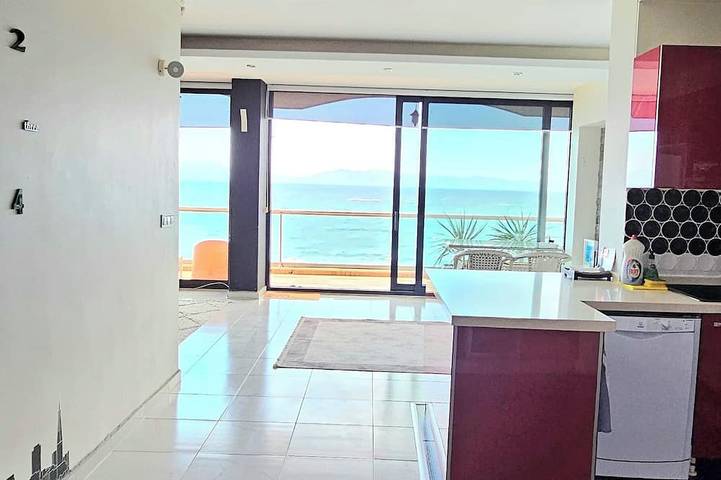 Ganze Wohnung, Cosy  Waterfront apartment in the city center with sea view in Kusadasi Coast, Kusadasi