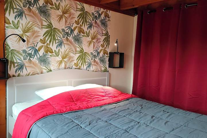 Gîte pour 4 personnes, avec jardin à Valette - 3