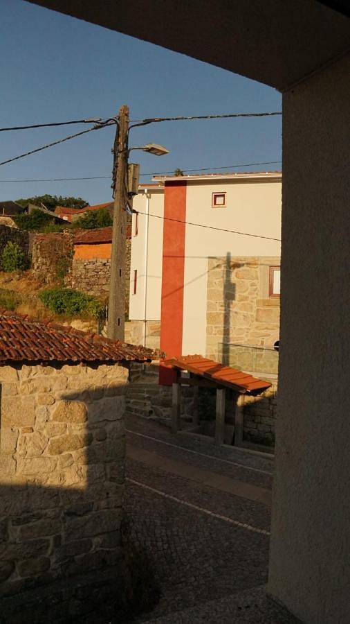 Location de vacances pour 18 personnes, avec vue ainsi que piscine et jardin à Oliveira de Frades - 3