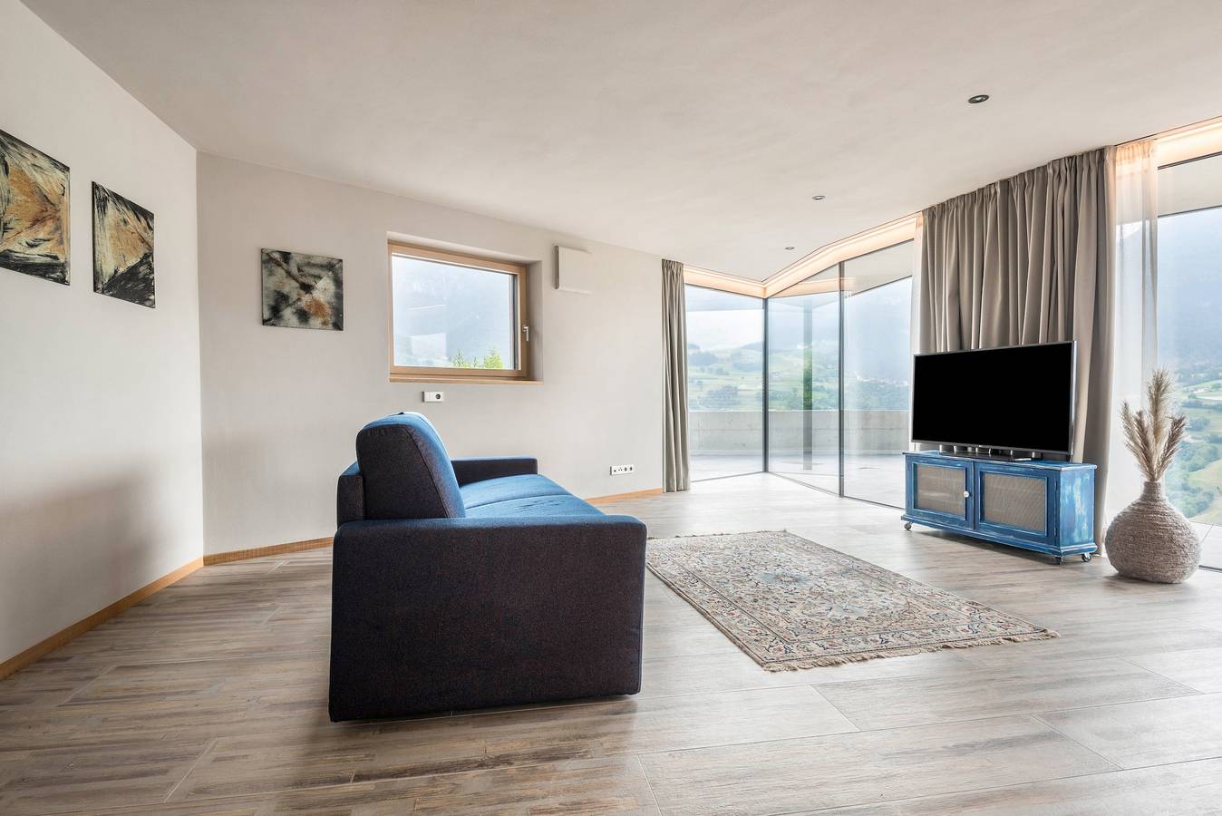 Ganze Wohnung, Aumia Ferienwohnung Saphir' mit Bergblick und Terrasse in Völs am Schlern, Dolomiti Superski