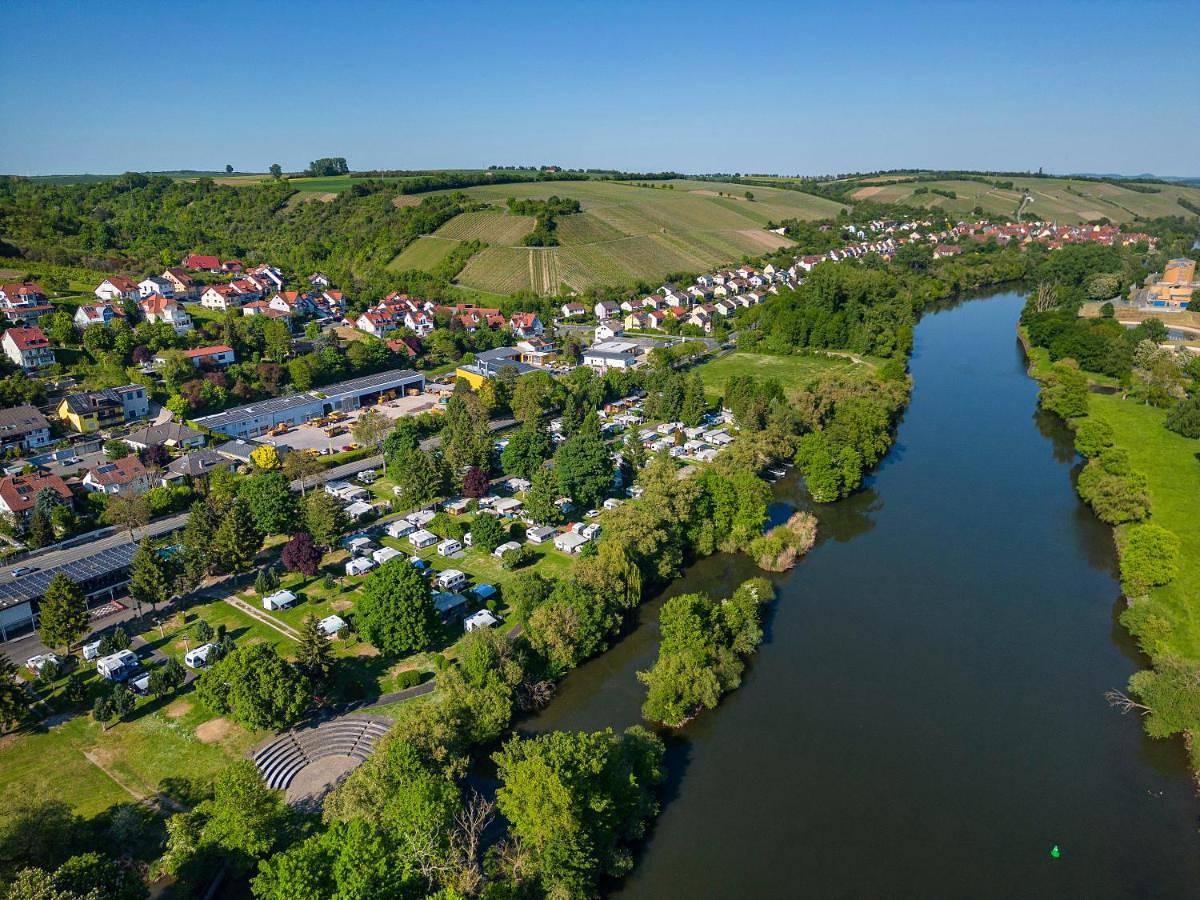 Knaus Campingpark Frickenhausen in Frickenhausen am Main, Franconian Wine Country