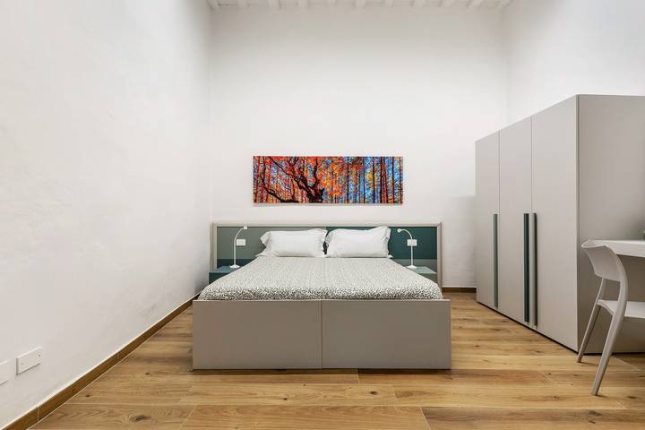 Entire apartment, Ser Lapo - Loggia Del Mazzei with Wi-Fi and Air Conditioning in Prato, Prato Province