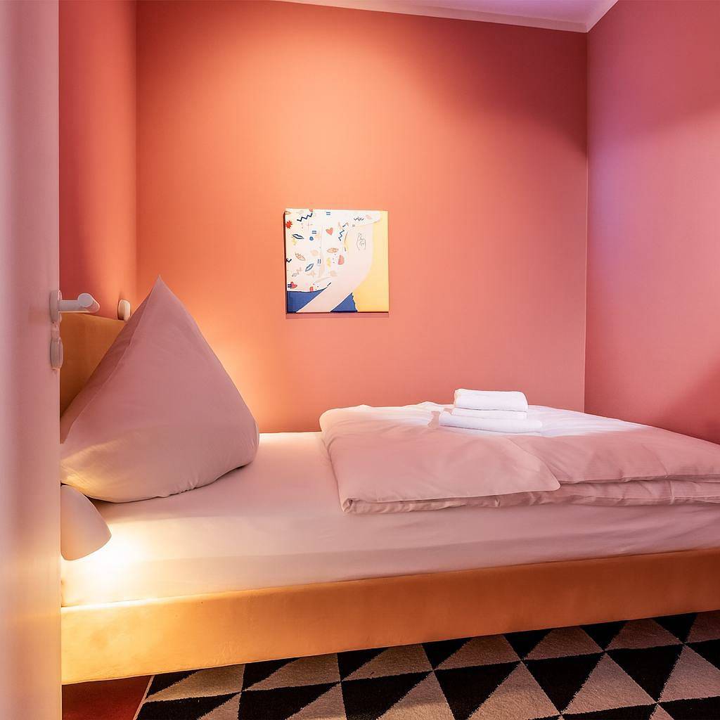 Ganze Wohnung, Ferienwohnung für 6 Personen mit Garten in Weissensee (Berlin), Berlin