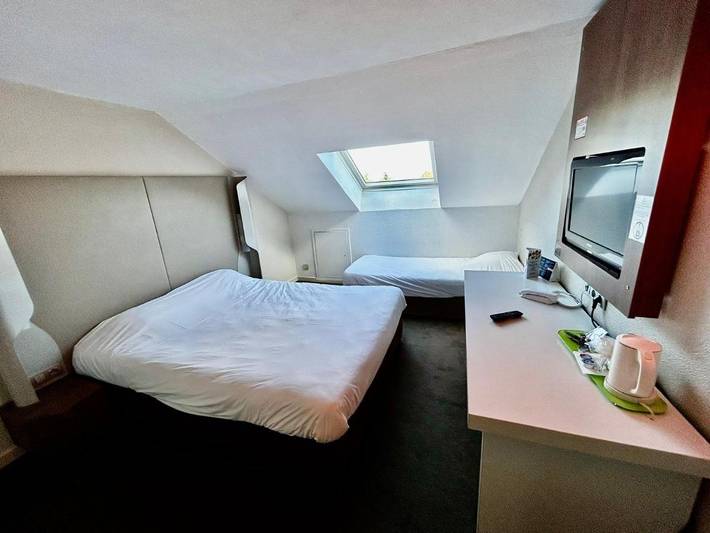 Hôtel pour 3 personnes, avec vue et jardin à Amilly - 4