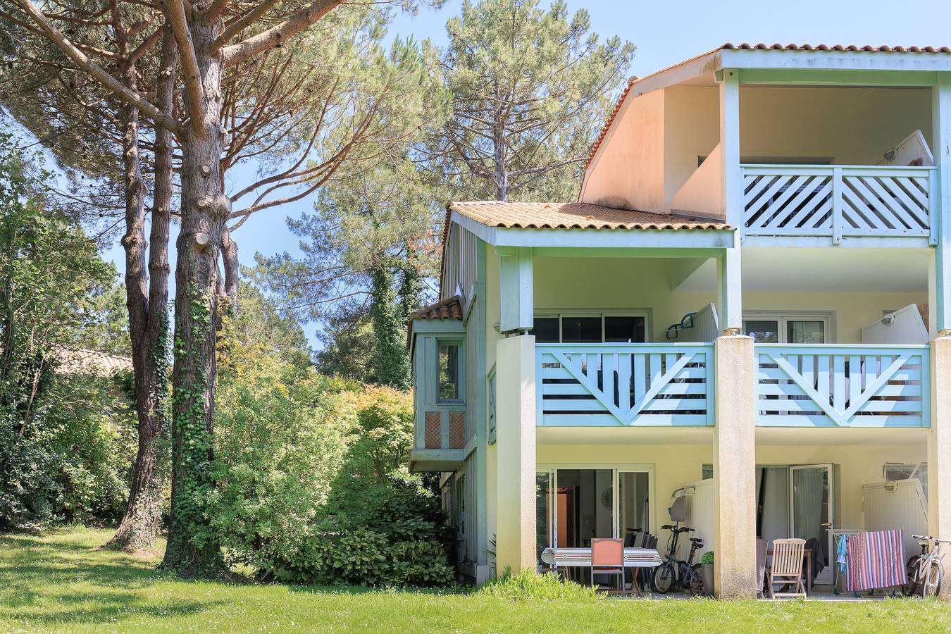 Appartement entier, Appartement en rez-de-chaussée, avec piscine, terrasse & jardin in Moliets-et-Maa, Côte d’Argent