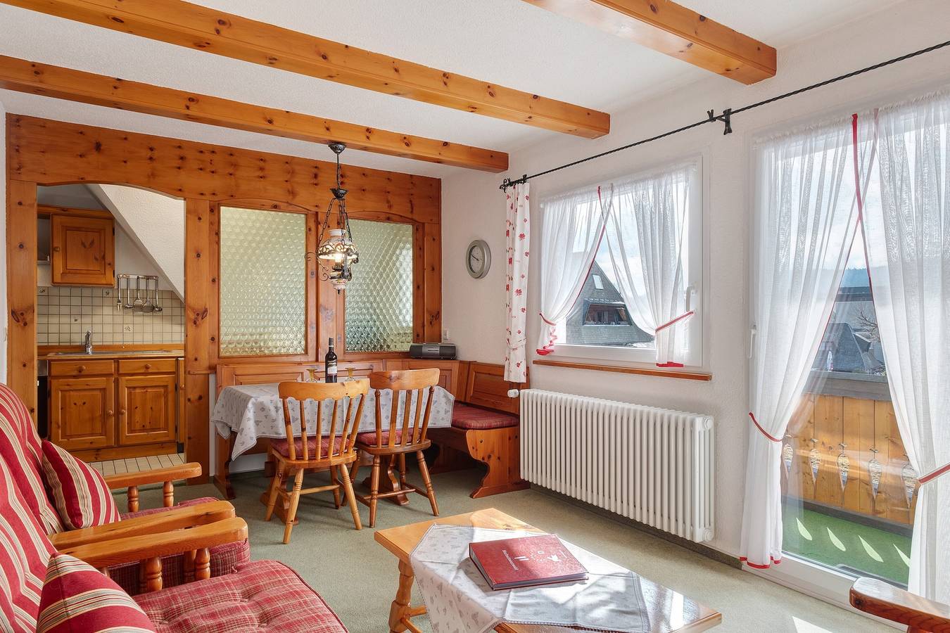 Ganze Wohnung, Ferienwohnung '5' mit Bergblick, Gemeinschaftsgarten und Wi-Fi in Hinterzarten, Südschwarzwald
