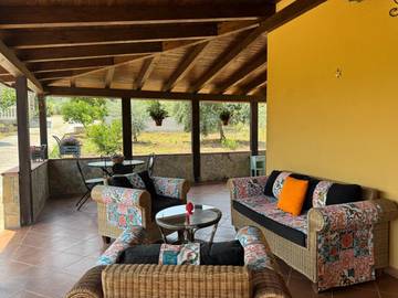 Cottage pour 4 personnes, avec jardin et vue à Campofelice di Roccella