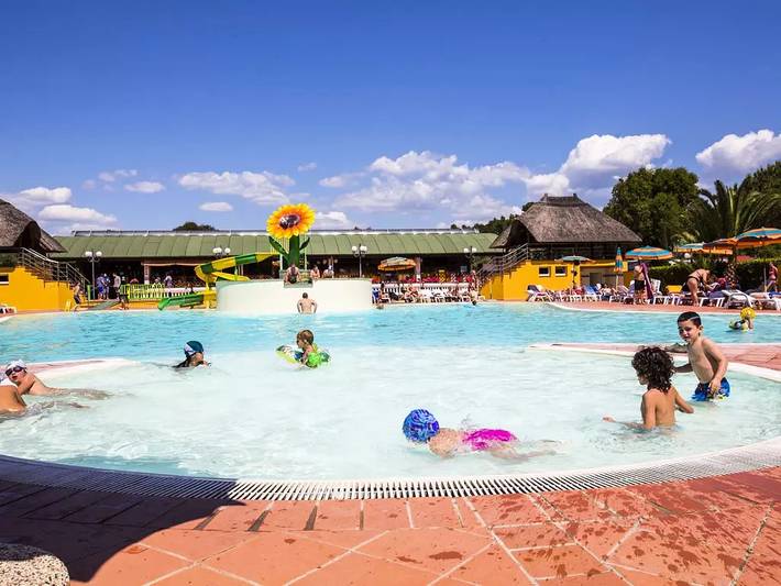 Wohnwagen für 6 Personen, mit Terrasse in der Toskana - 3