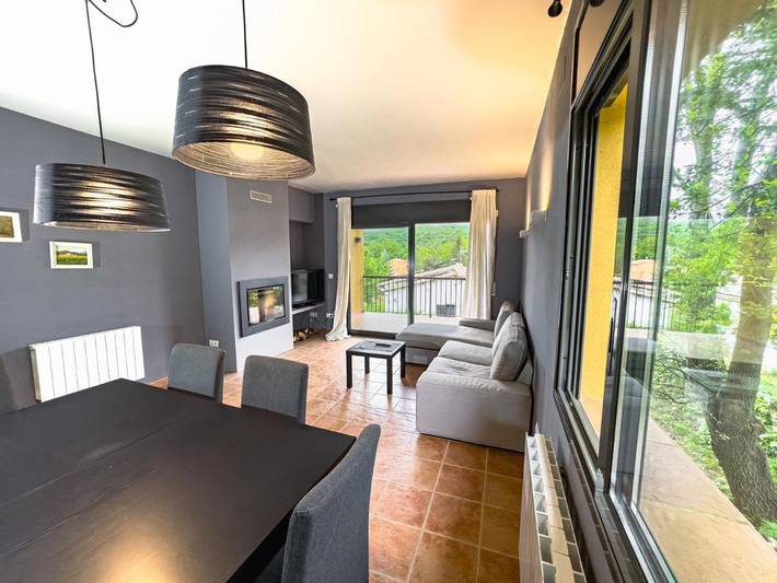 Location de vacances pour 5 personnes, avec terrasse ainsi que vue et jardin à Maçanet de Cabrenys - 3