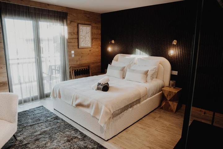 Chambre d’hôte pour 2 personnes, avec Balcon et Terrasse ainsi que Sauna et Vue dans Bisanne 1500