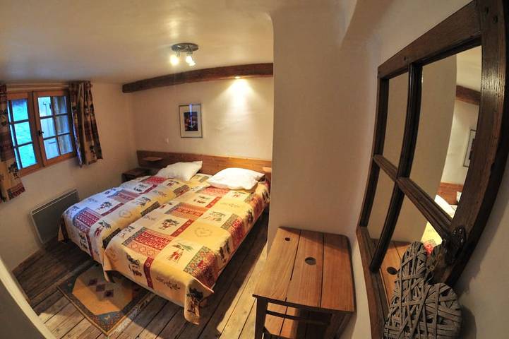 Gîte pour 8 personnes, avec Balcon ainsi que Jacuzzi et Terrasse dans Courchevel 1300 (Le Praz) - 3