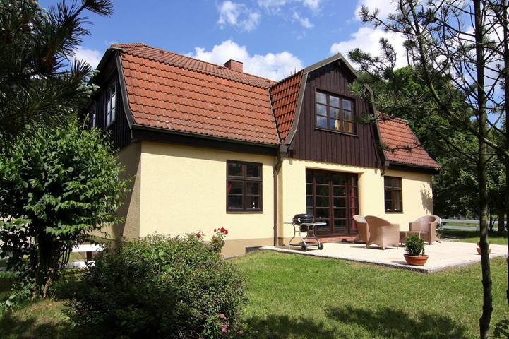 Ferienhaus für 10 Personen, mit Terrasse und Garten sowie Sauna in Kuhlen-Wendorf - 3