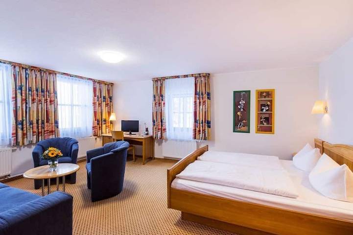 Ferienhaus für 2 Personen, mit Sauna und Garten in Großschönau - 2