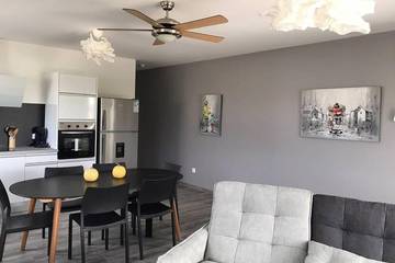 Gîte pour 4 personnes, avec terrasse à Manapy les Bains