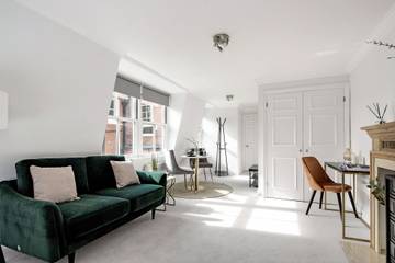 Glamping for 2 People in Kensington and Chelsea, London, Photo 1