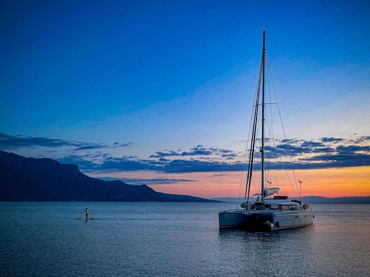 Floatinn Boat-Bnb in Genf, Genfer See