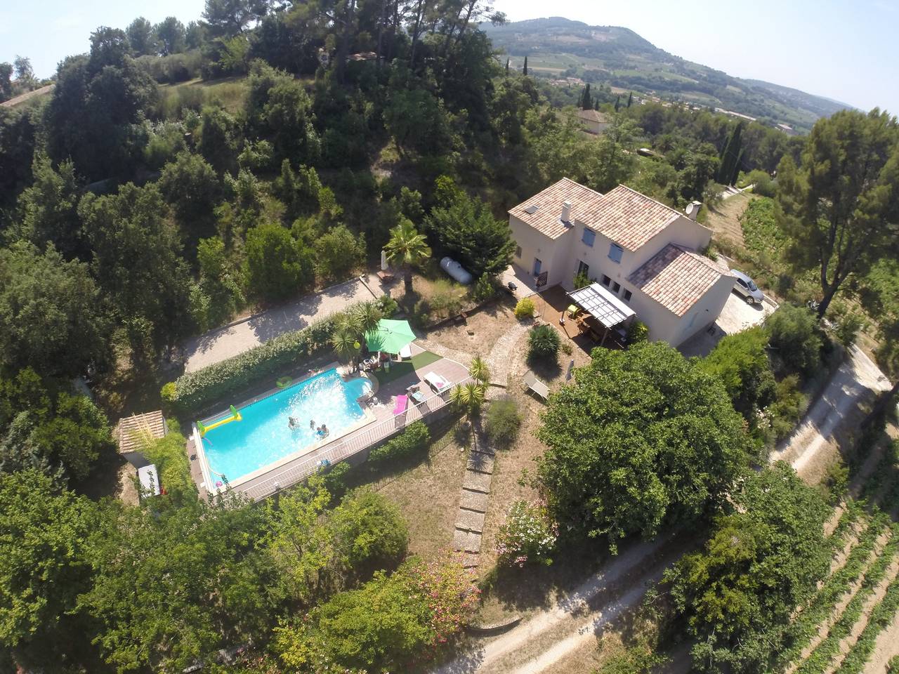 Bandol-le Castellet villa with private pool for 8 people in Le Castellet, Toulon region