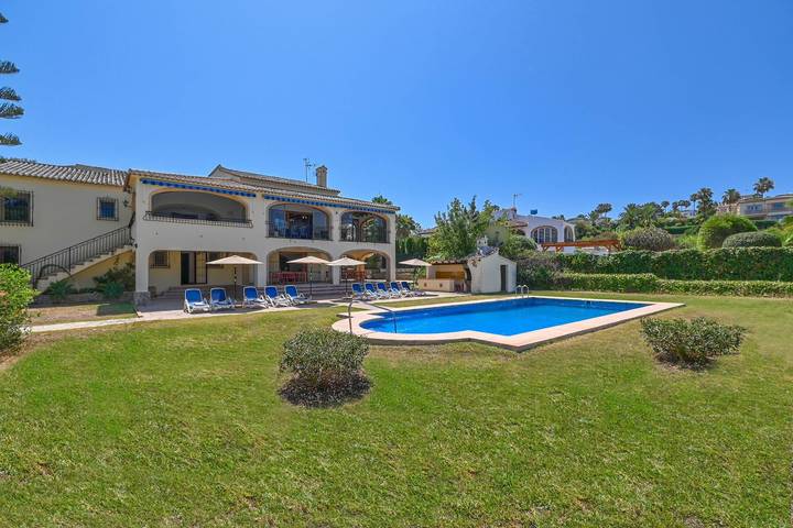 Jasmin 10 pax in La Finca, Jávea