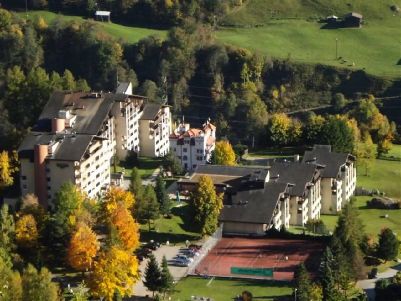 Ganze Wohnung, 2 Zimmer 4 Personen in Disentis, Surselva