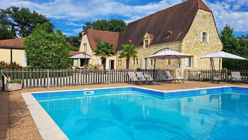 Chambre d’hôte pour 2 personnes, avec Terrasse et Jardin ainsi que Piscine et Vue à Vitrac