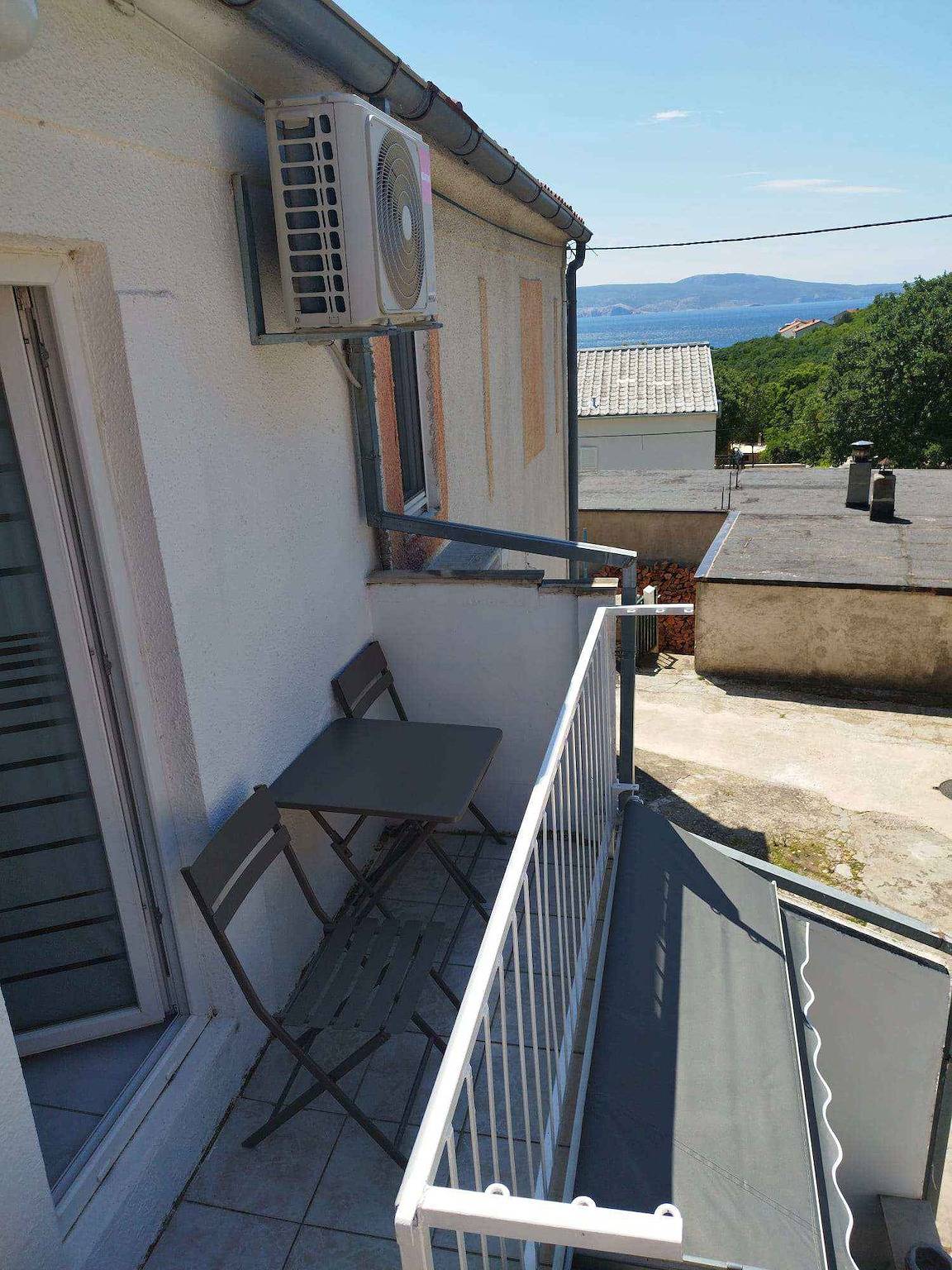 Ganze Ferienwohnung, Ferienwohnung Mit Terasse und Klimaanlage  in Povile, Primorje-Gorski Kotar