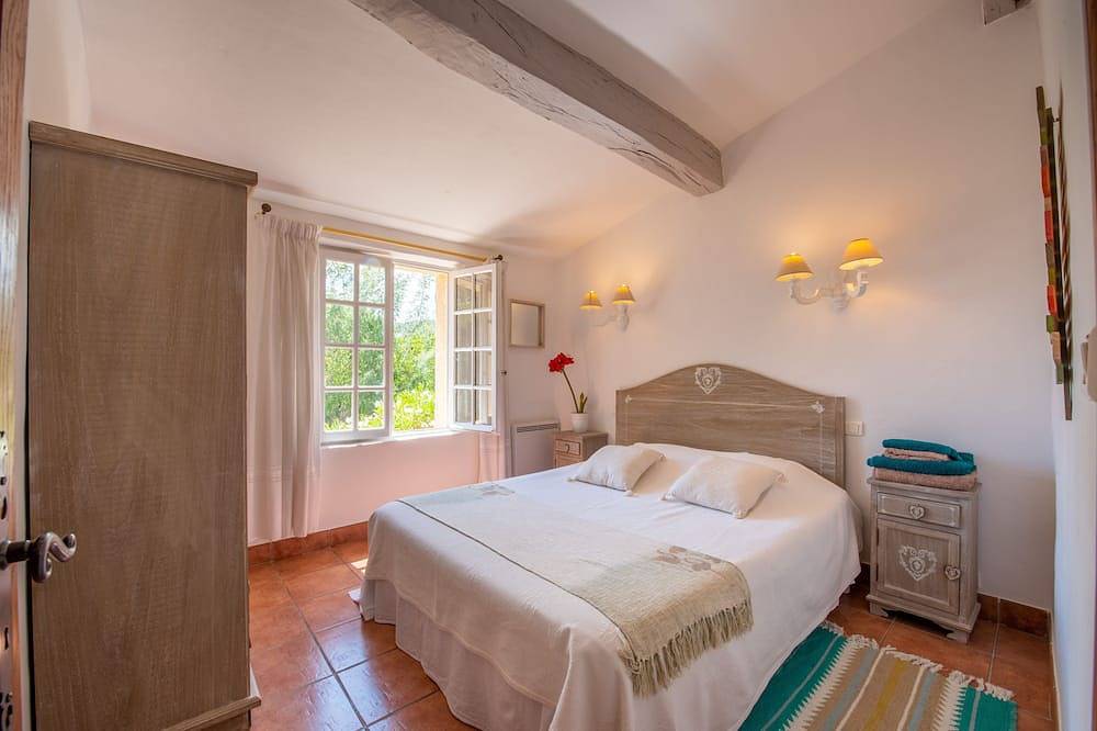 N*1 ! Magnifique Villa avec piscine proche plage in Sainte-Maxime, Côte méditerranéenne (France)