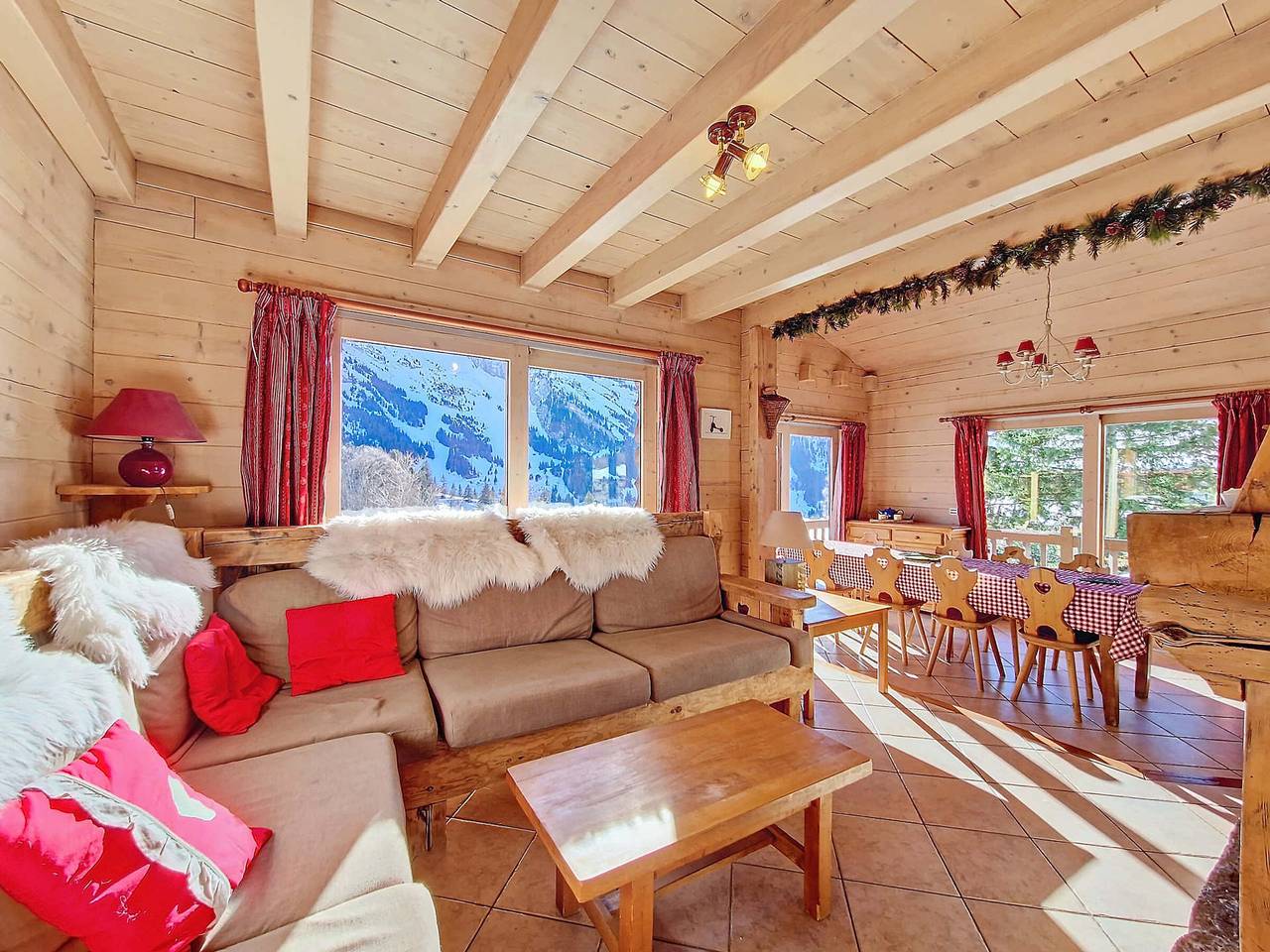 Cozy chalet in La Clusaz, 9 guests, parking in Lac des Confins, La Clusaz