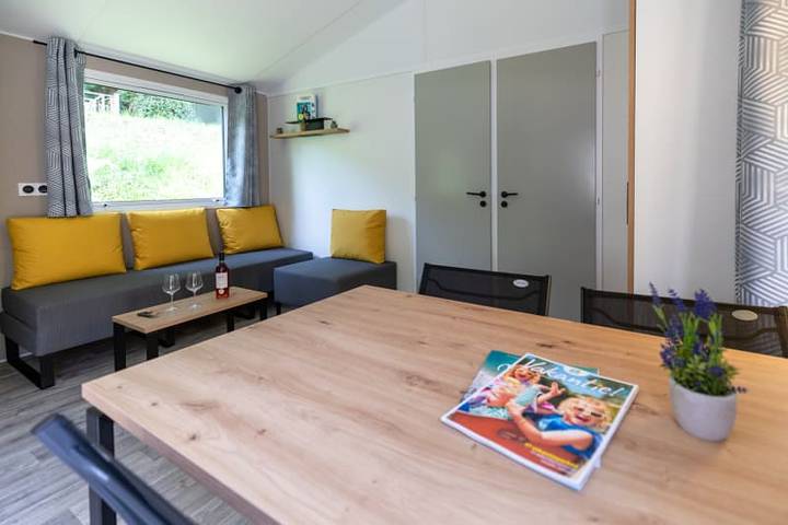 Caravane pour 4 personnes, avec terrasse et balcon/terrasse à Belvès - 4