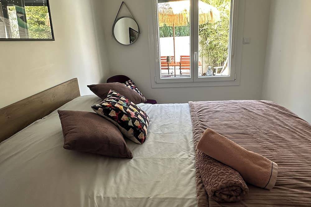 Ganze Wohnung, Beautiful contemporary apartment with all comforts in a quiet location in Saint-Mitre-les-Remparts, Istres und Umgebung