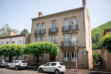Maison d’hôte pour 2 personnes, avec piscine ainsi que vue et jardin à Mazamet