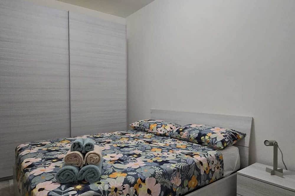 Entire apartment, Int. 8, Apartment 8 in Marina di Massa, Massa