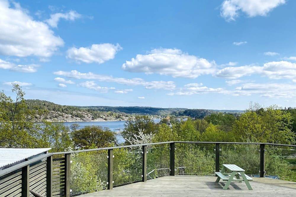 Schöne Aussicht & fußläufig zum Strand | in Svanesund, Orust
