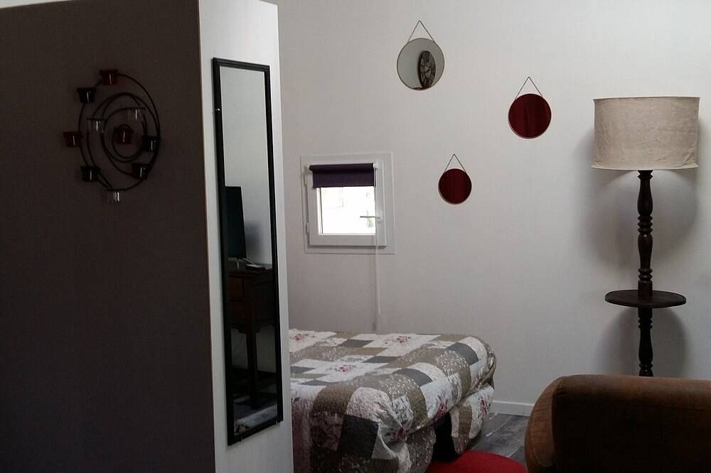 Apartamento entero, The Host next door in Saujon, Côte de Beauté