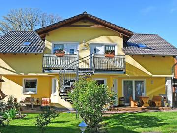 Ferienwohnung für 3 Personen, mit Garten und Balkon, kinderfreundlich in Baabe