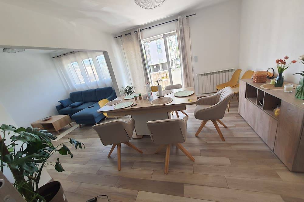 Entire apartment, F4 77 mp2 new home automation near station & bus Luxembourg in Thionville, Moselle