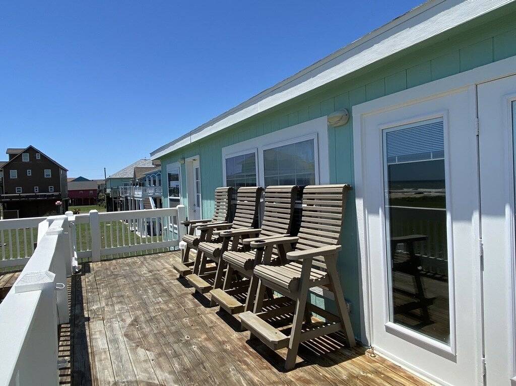 Steinwurf - 3 Schlafzimmer mit herrlichem Blick auf den Golf !! in Crystal Beach, Galveston County