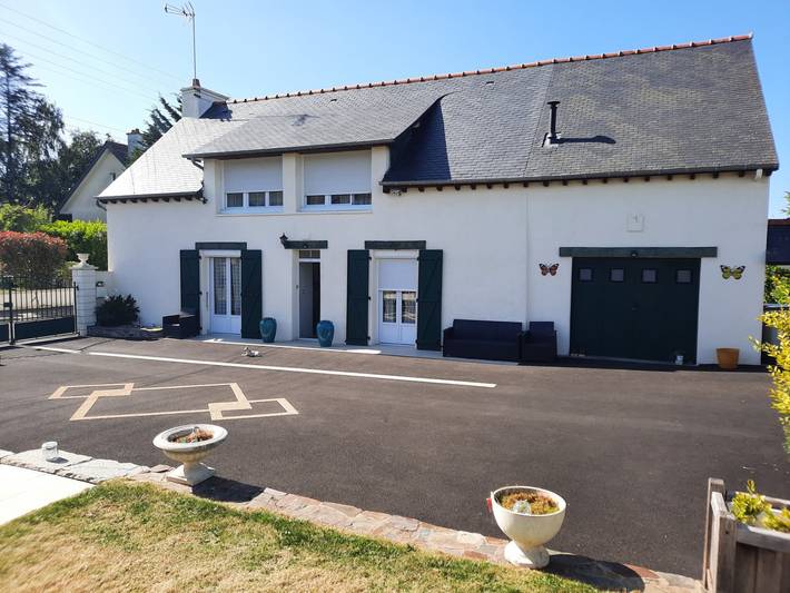 Chambre d’hôte pour 4 personnes, avec jardin à La Gouesnière