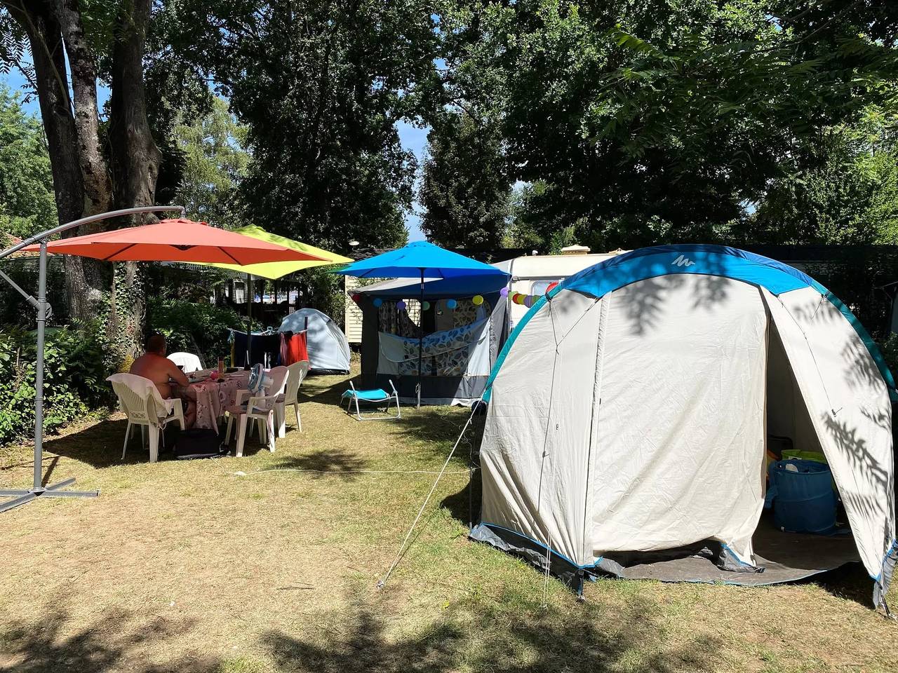 Mobil-home Trigano -30m2, 3 chbres, Tv, 4/6pers 6 personnes in Puybrun, Massif central