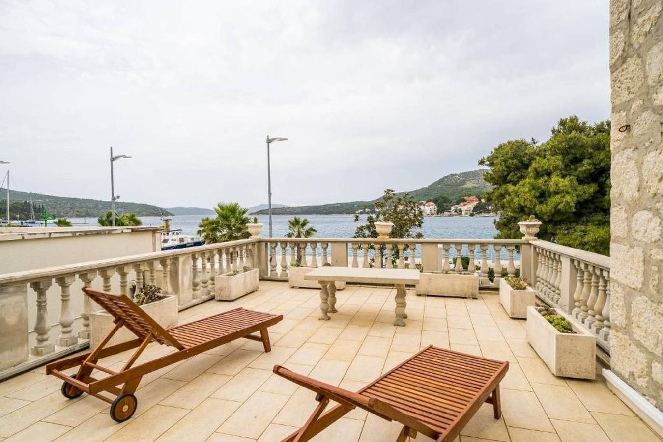 Ganze Wohnung, Top Location Three Bedroom Apartment in Slano, Dubrovnik-Neretva