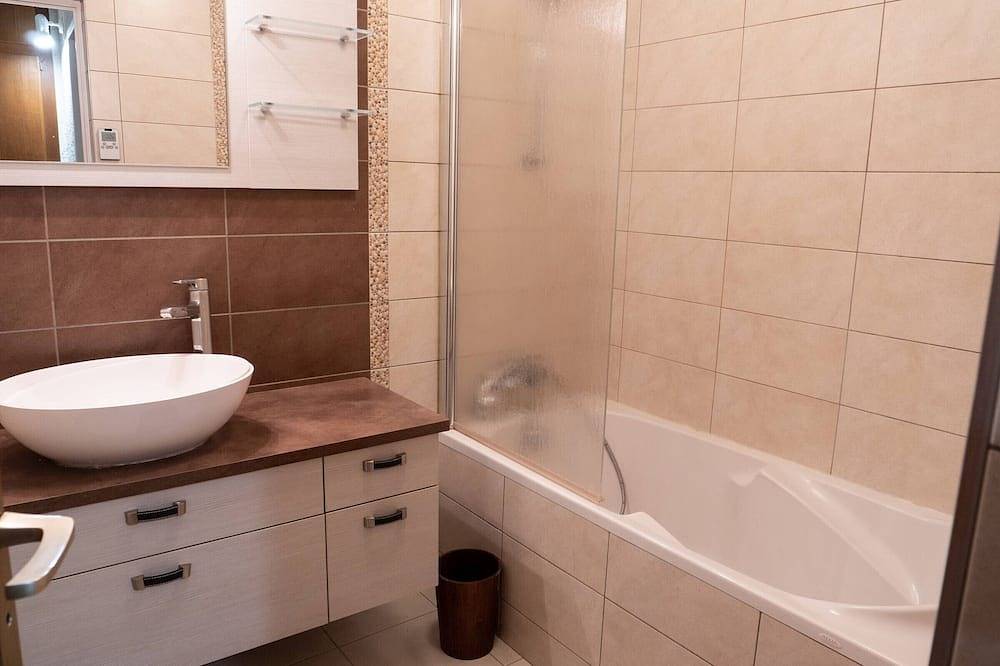 Apartamento entero, Apartamento en Méribel Mottaret - 2 habitaciones, 4ª planta, balcón sur, no fumadores in Méribel-Mottaret, Les Allues